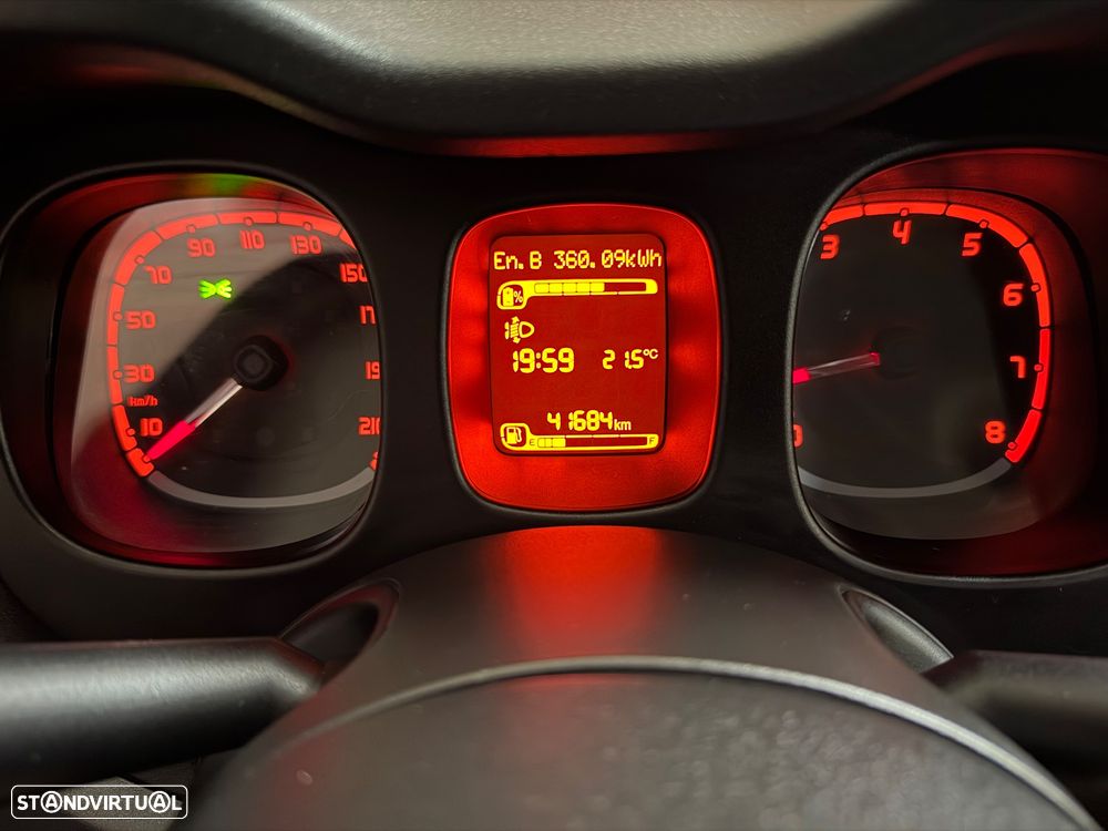 Fiat Panda 1.0 Hybrid (RED) - 23