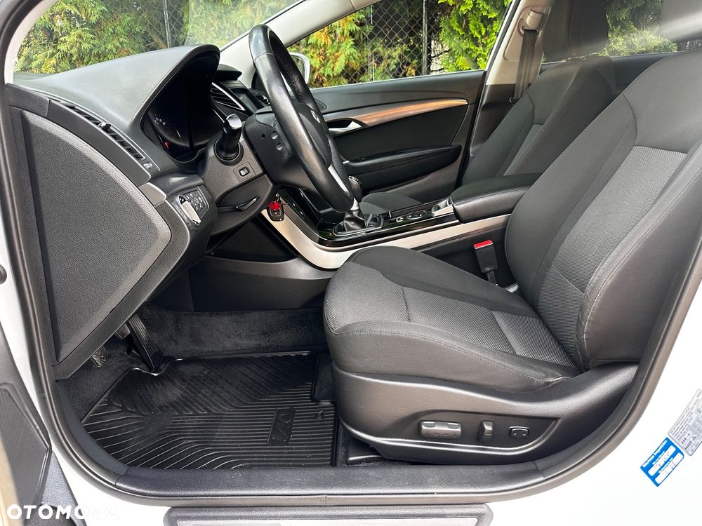 Hyundai i40 1.6 GDI Comfort + - 18