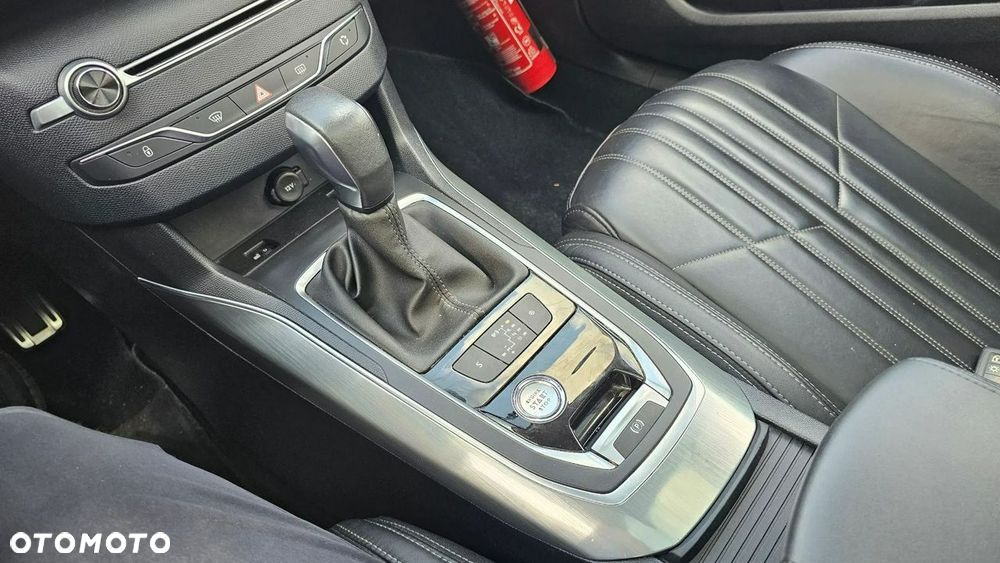 Peugeot 308 1.5 BlueHDi Allure Pack S&S EAT8 - 22