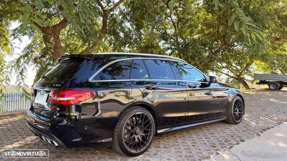 Mercedes-Benz C 63 AMG - 4