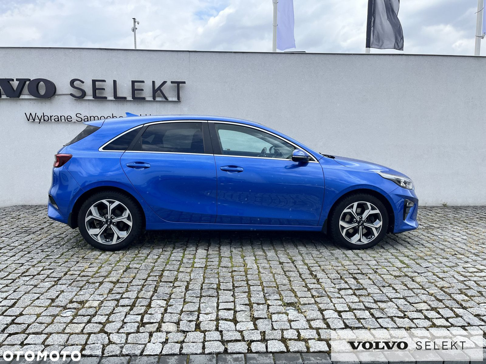 Kia Ceed - 4
