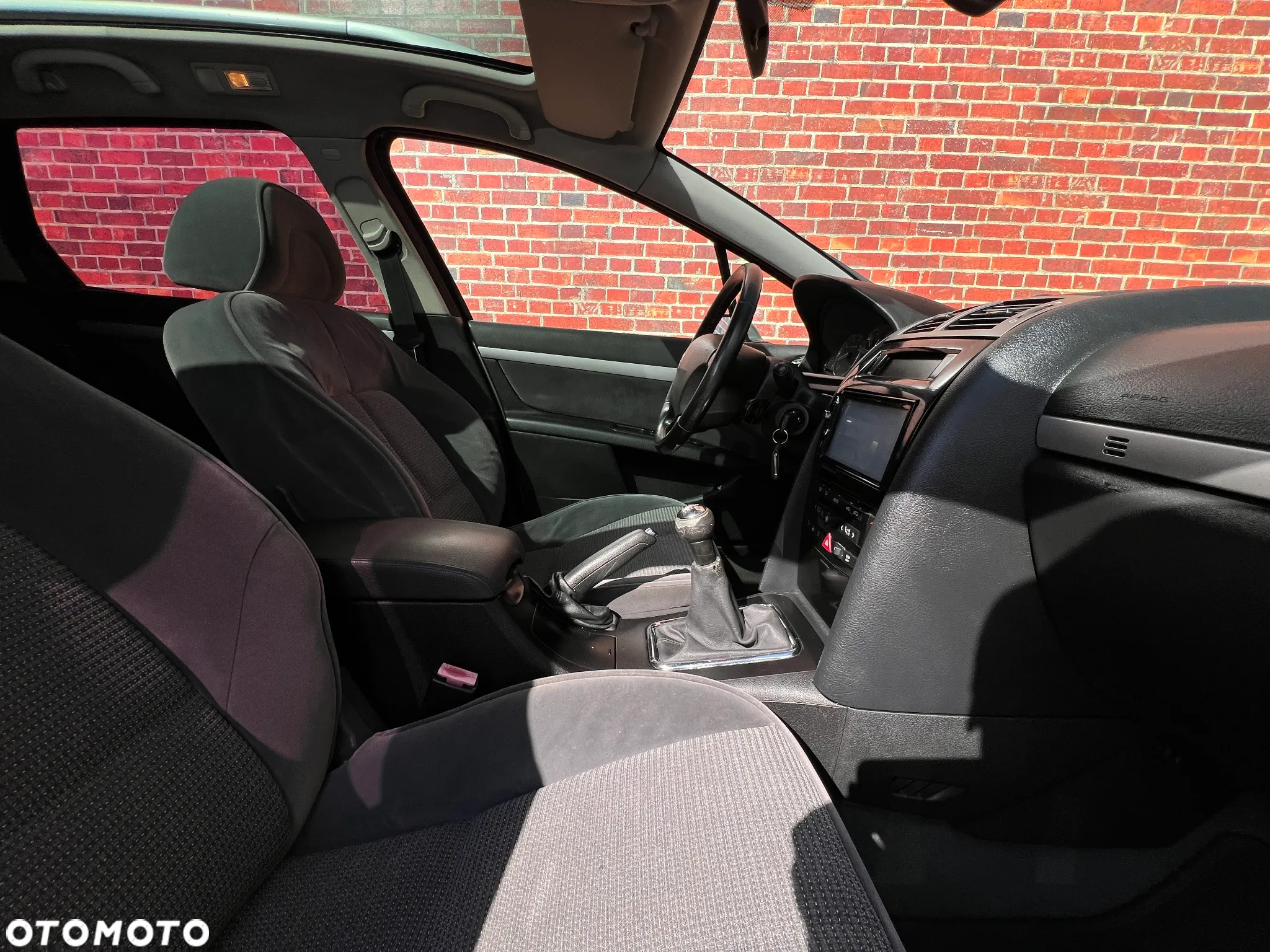 Peugeot 407 - 14