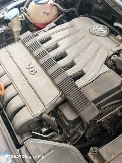 Volkswagen Passat 3.2 V6 FSI 4Mot Highline DSG - 10