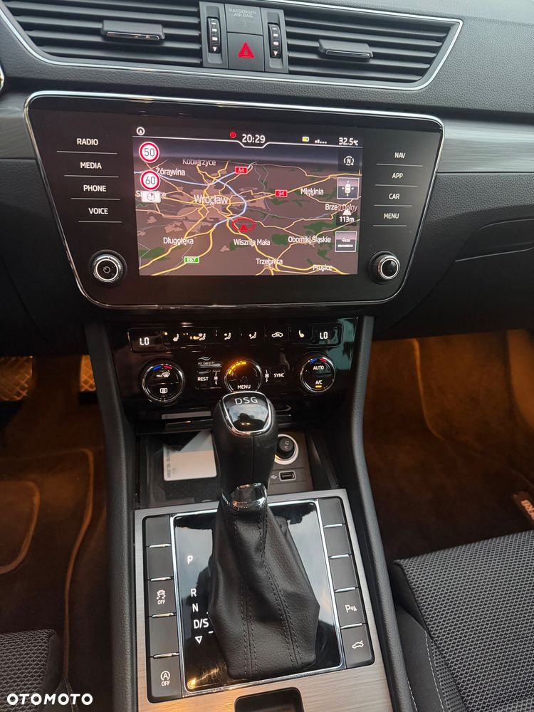 Skoda Superb 2.0 TDI DSG Style - 19
