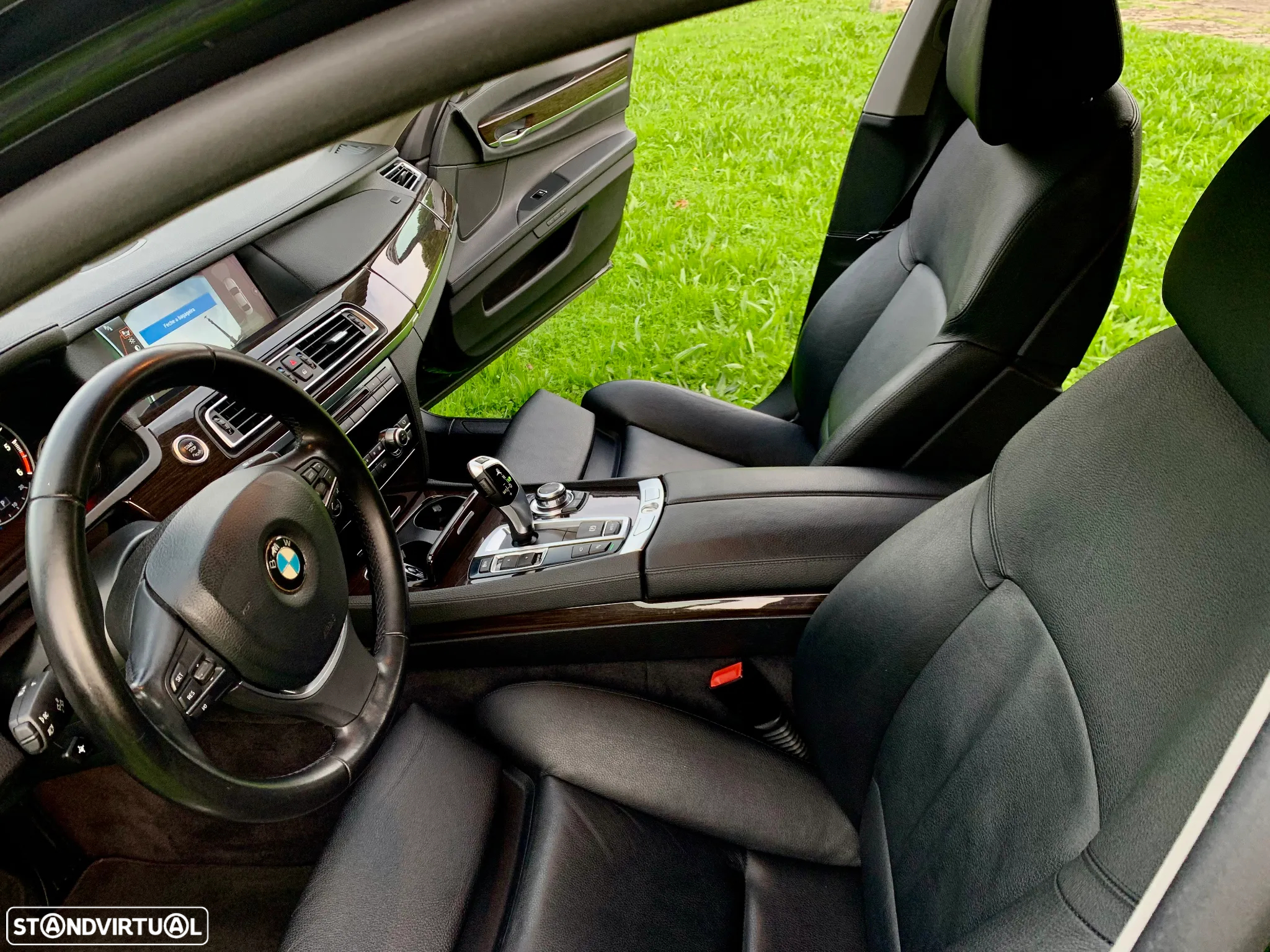 BMW 740 d Pack M - 25