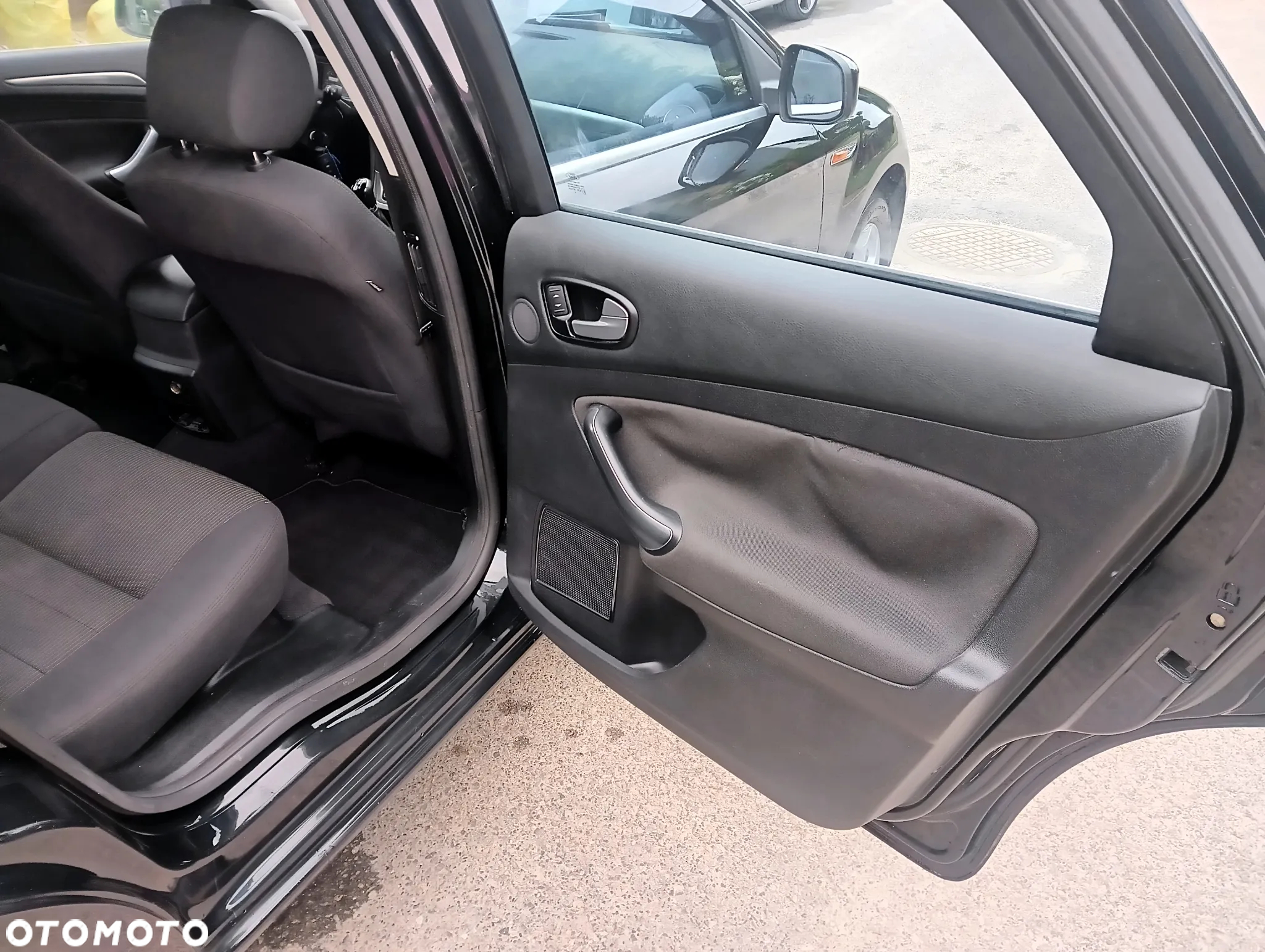 Ford Mondeo 2.0 Titanium - 24