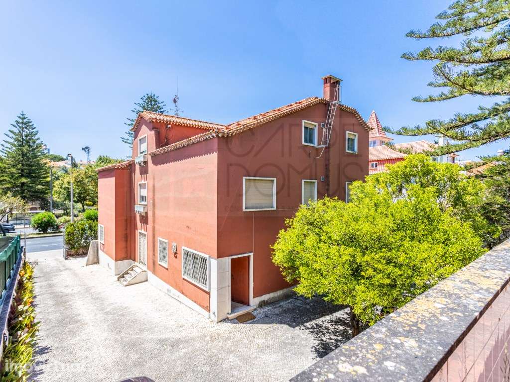 Moradia T9 com enorme potencial em Alvalade, Lisboa - Grande imagem: 2/60