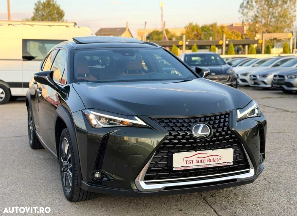 Lexus UX - 13