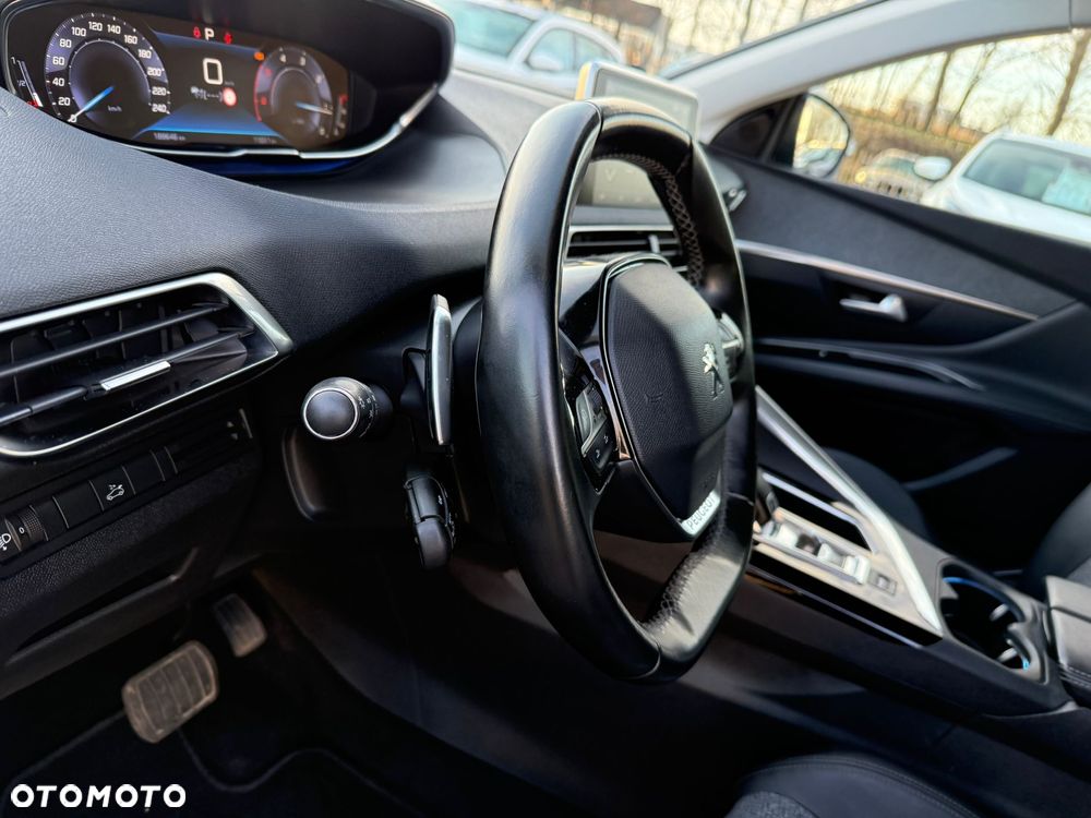 Peugeot 3008 1.5 BlueHDi Active S&S EAT8 - 26