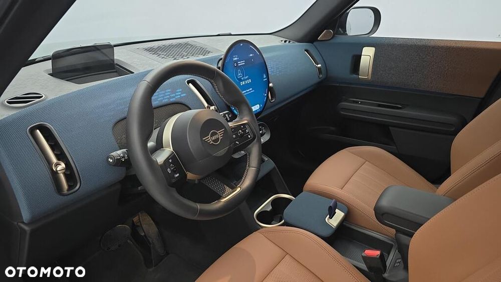 MINI Countryman C mHEV Linia Favoured - 13