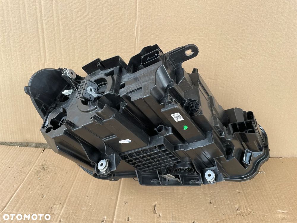 BMW X1 F48 LCI LIFT 7472255 LAMPA PRZEDNIA LEWA FULL LED EUROPEJSKA - 7