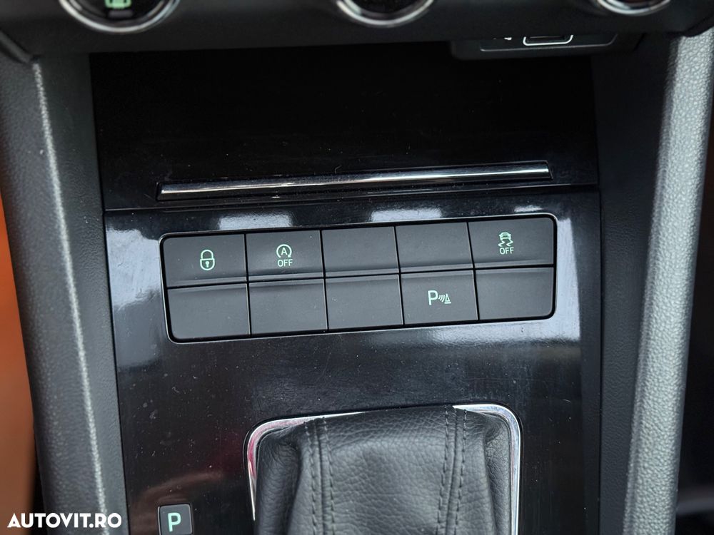 Skoda Octavia 2.0 TDI (Green tec) 4x4 DSG Scout - 16