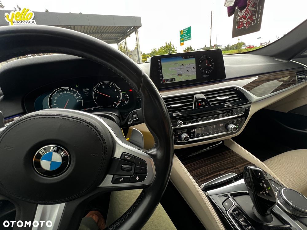 BMW Seria 5 520d xDrive M Sport sport - 16