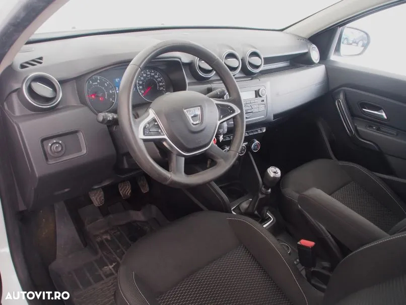 Dacia Duster 1.5 Blue dCi 4WD Comfort - 8