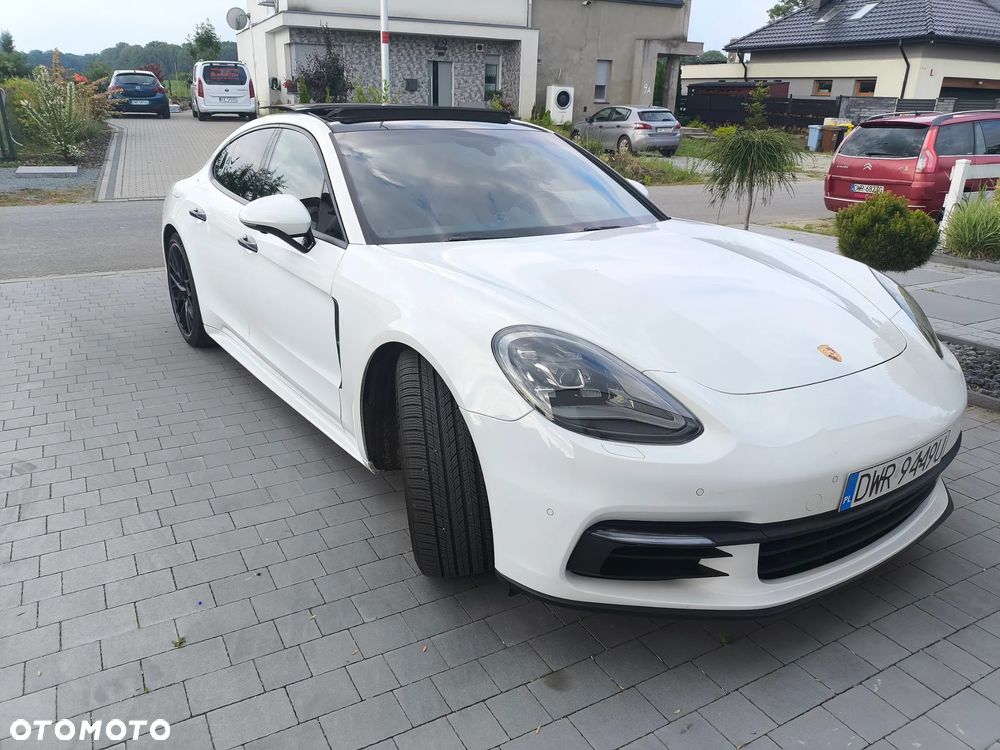 Porsche Panamera Standard - 13