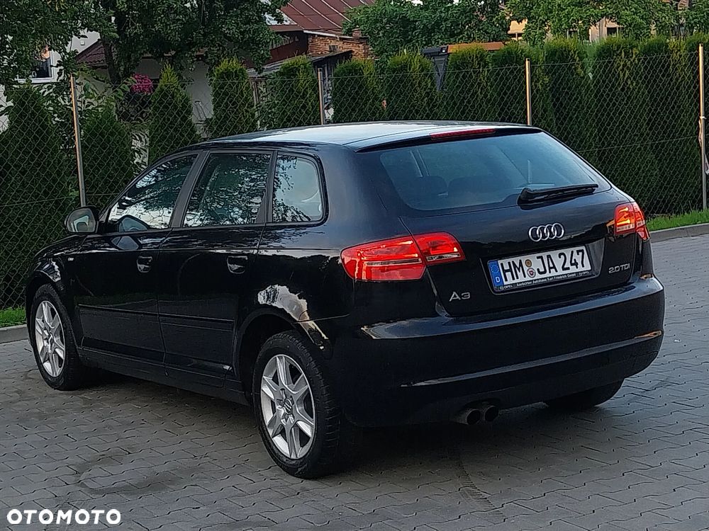 Audi A3 Sportback 2.0 TDI DPF S line Sportpaket - 4