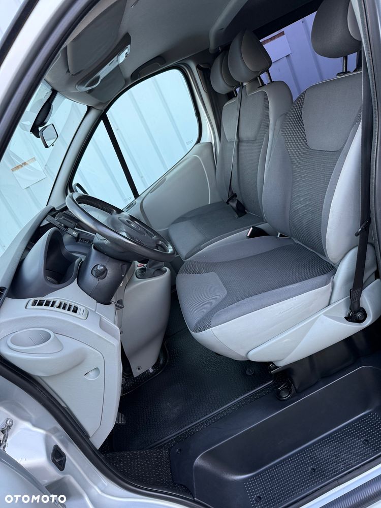 Opel Vivaro - 19