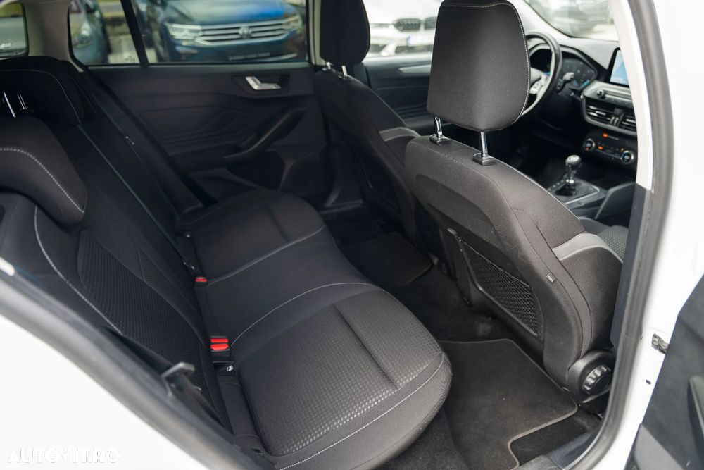Ford Focus 1.5 TDCi Titanium - 9