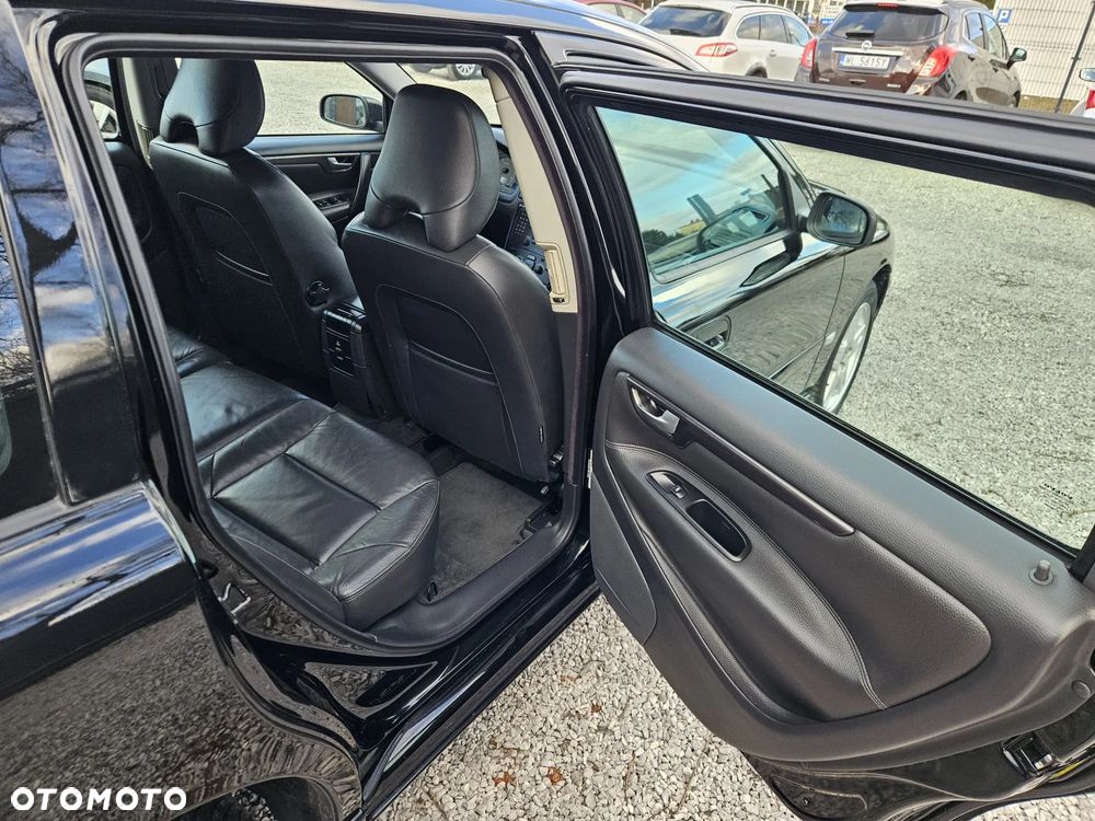 Volvo V70 2.4 Summum - 28
