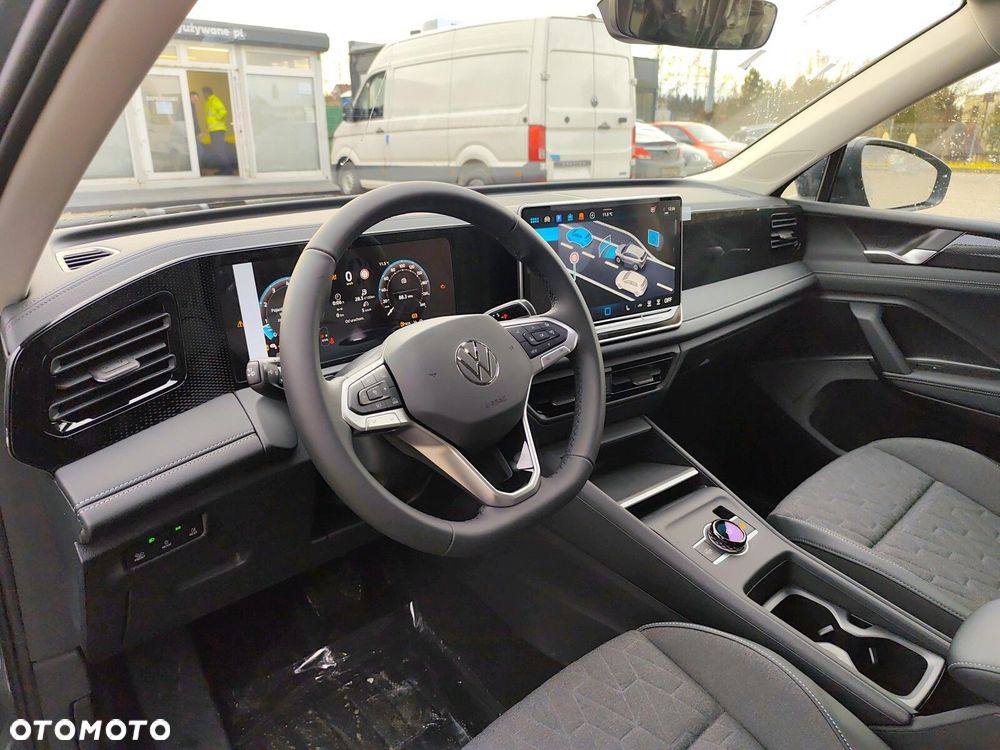 Volkswagen Tiguan - 9