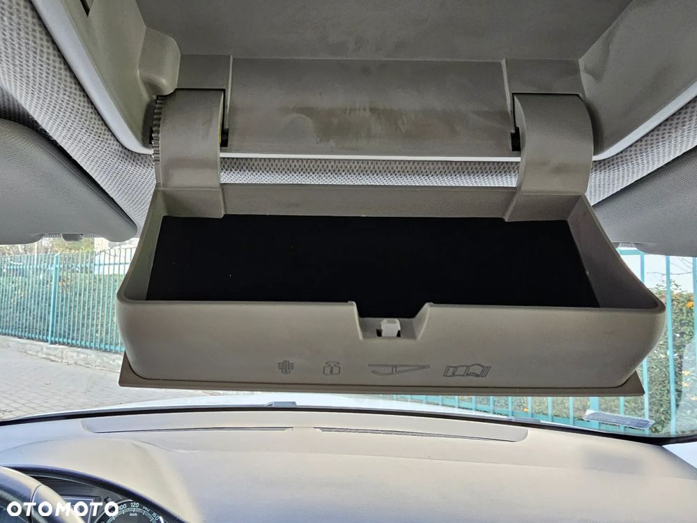 Skoda RAPID 1.0 TSI Ambition - 13