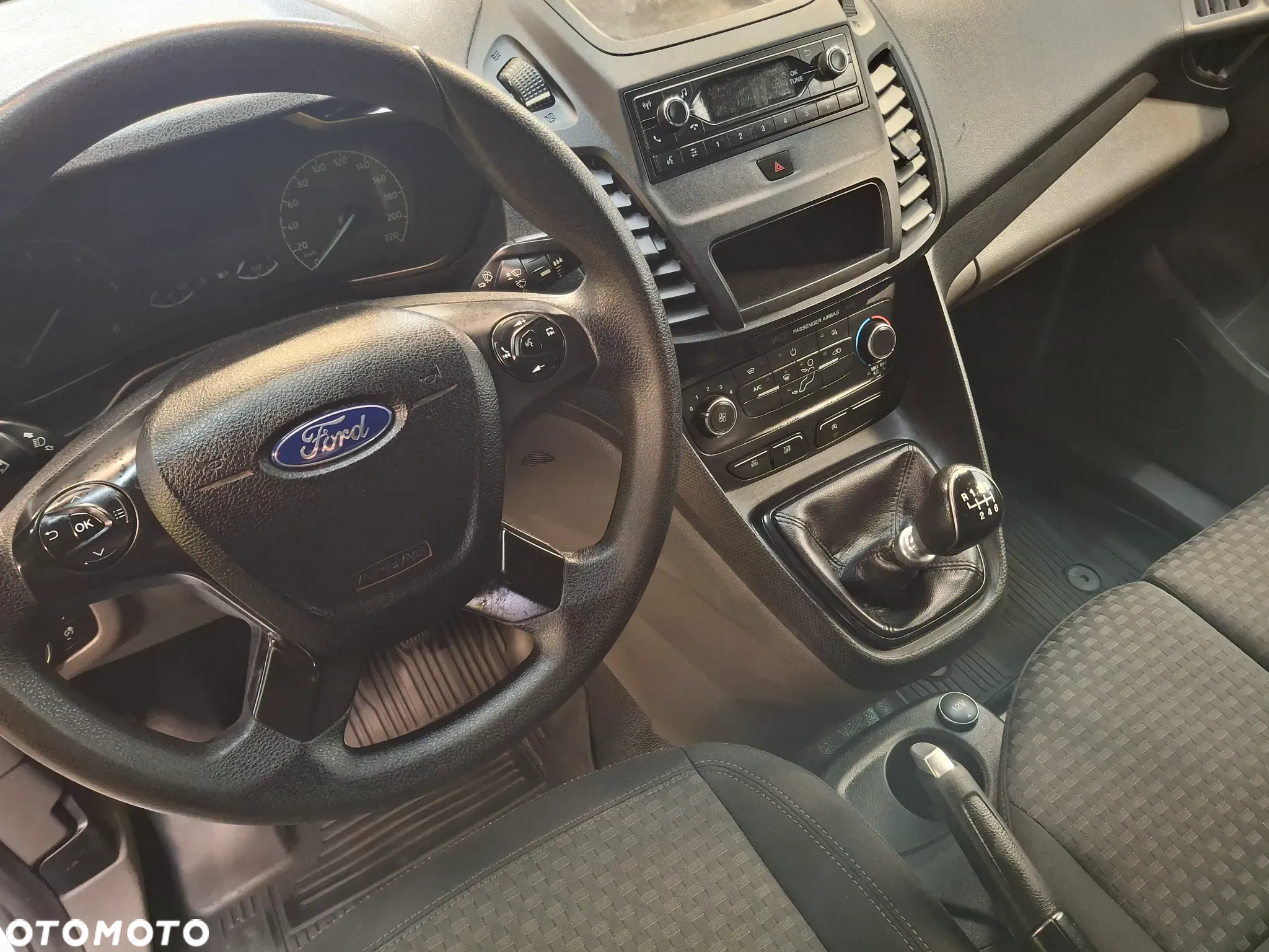 Ford Transit Connect Van Euro 6 2018r Furgon 3 Miejsca - 18