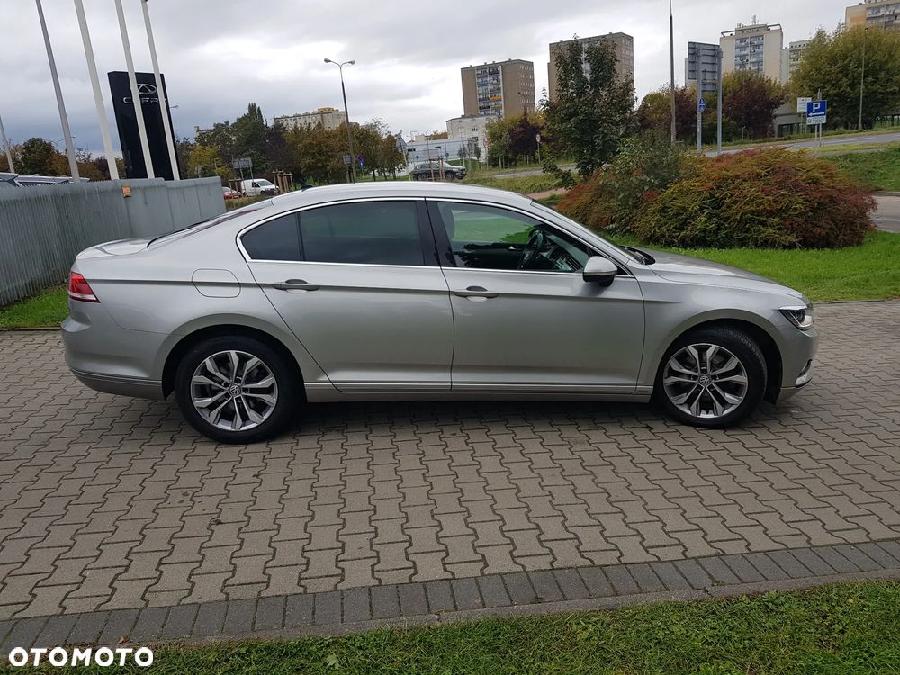 Volkswagen Passat 1.8 TSI BMT Comfortline DSG - 4
