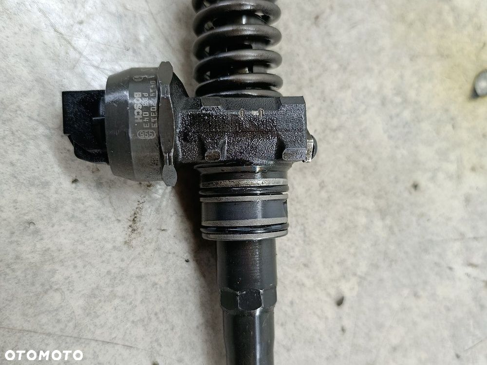 POMPOWTRYSK VW TRANSPORTER T5 038130073BN 0414720313  BOSCH 1.9 TDI - 1