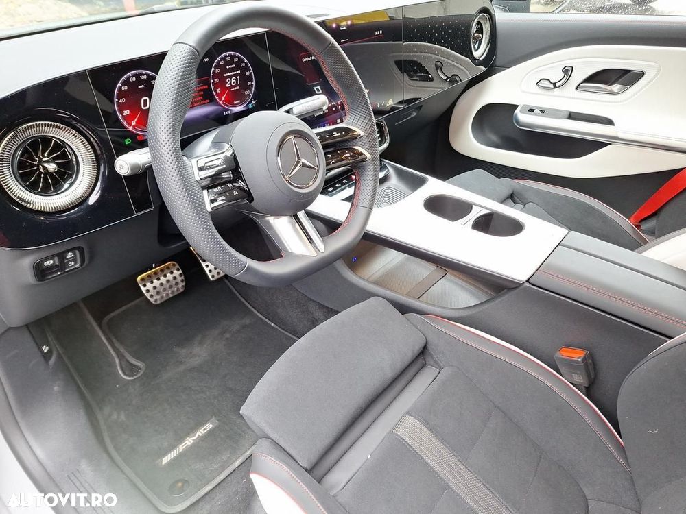 Mercedes-Benz CLA - 10