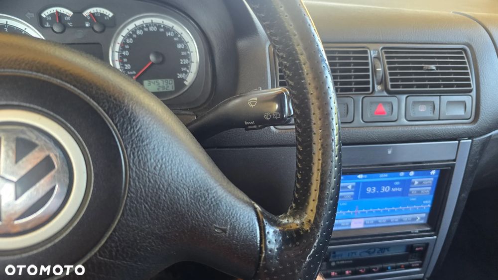 Volkswagen Golf 1.9 TDI Comfortline - 33