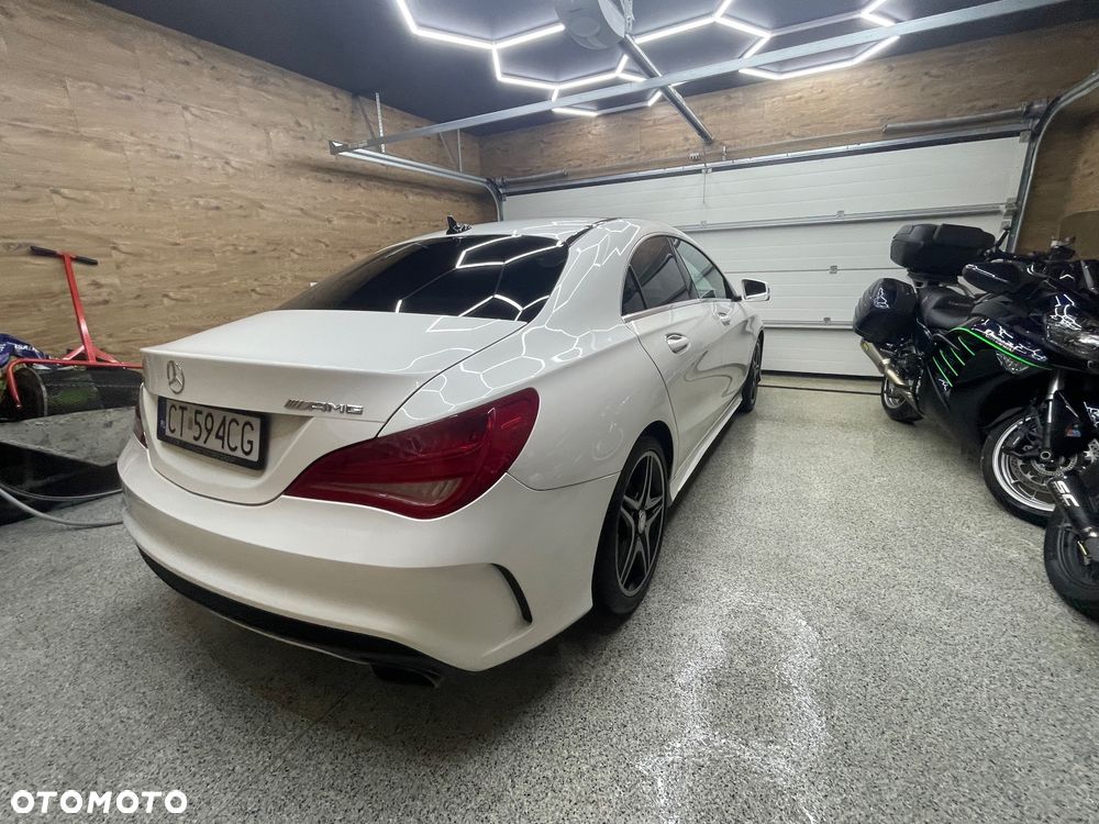 Mercedes-Benz CLA 200 7G-DCT AMG Line - 8