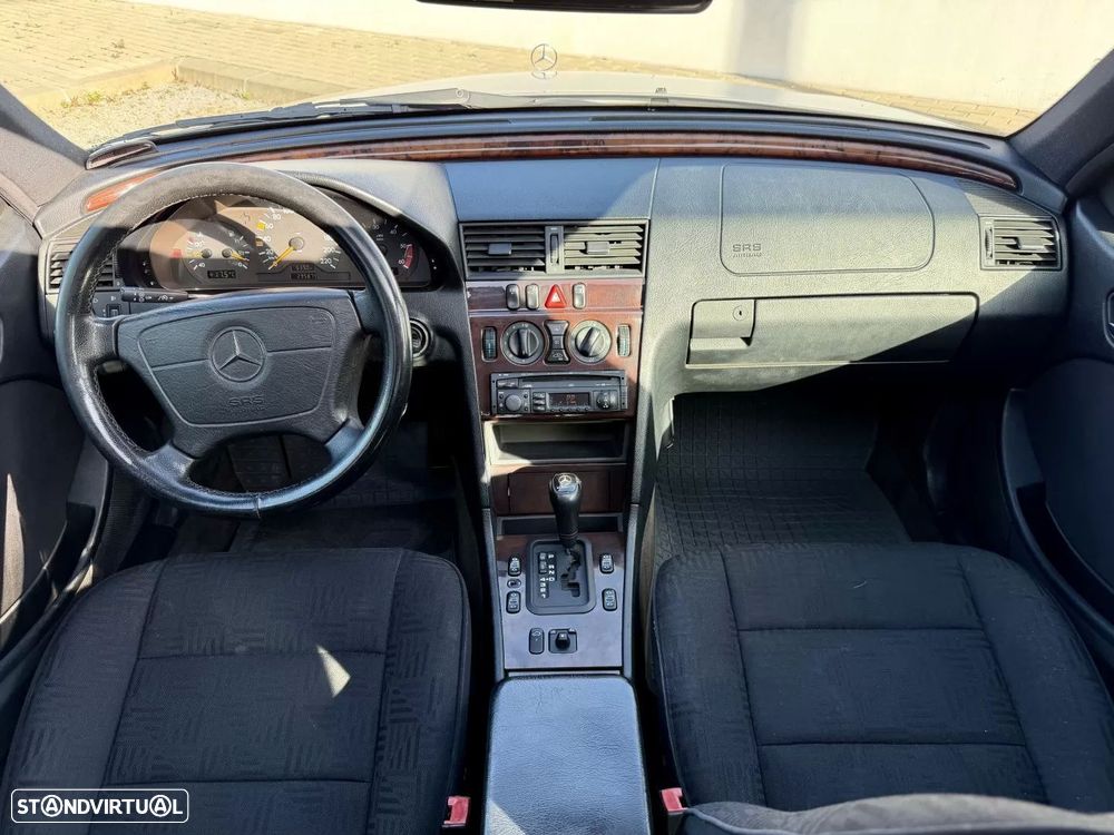 Mercedes-Benz C 250 - 11