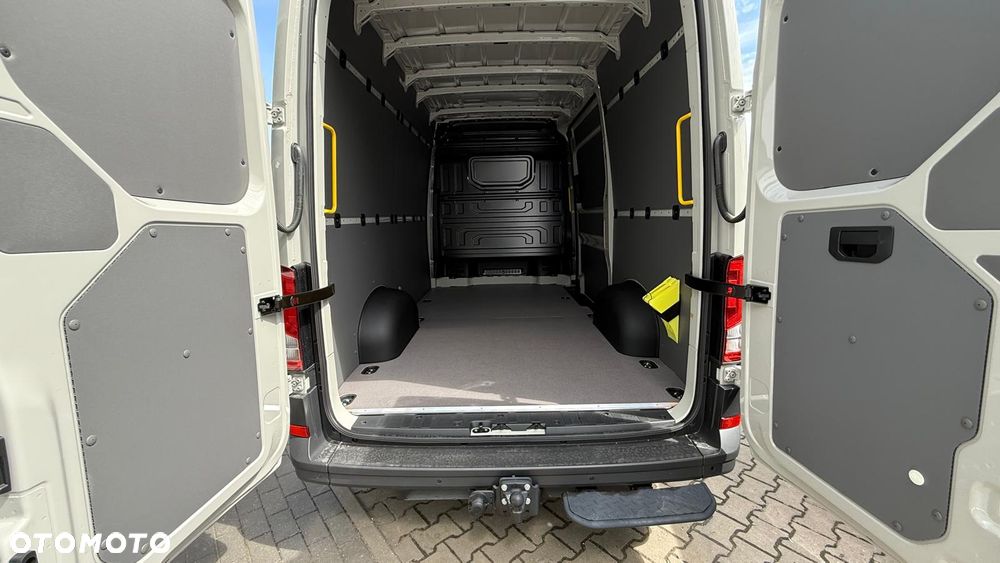 Volkswagen Crafter Furgon - 8