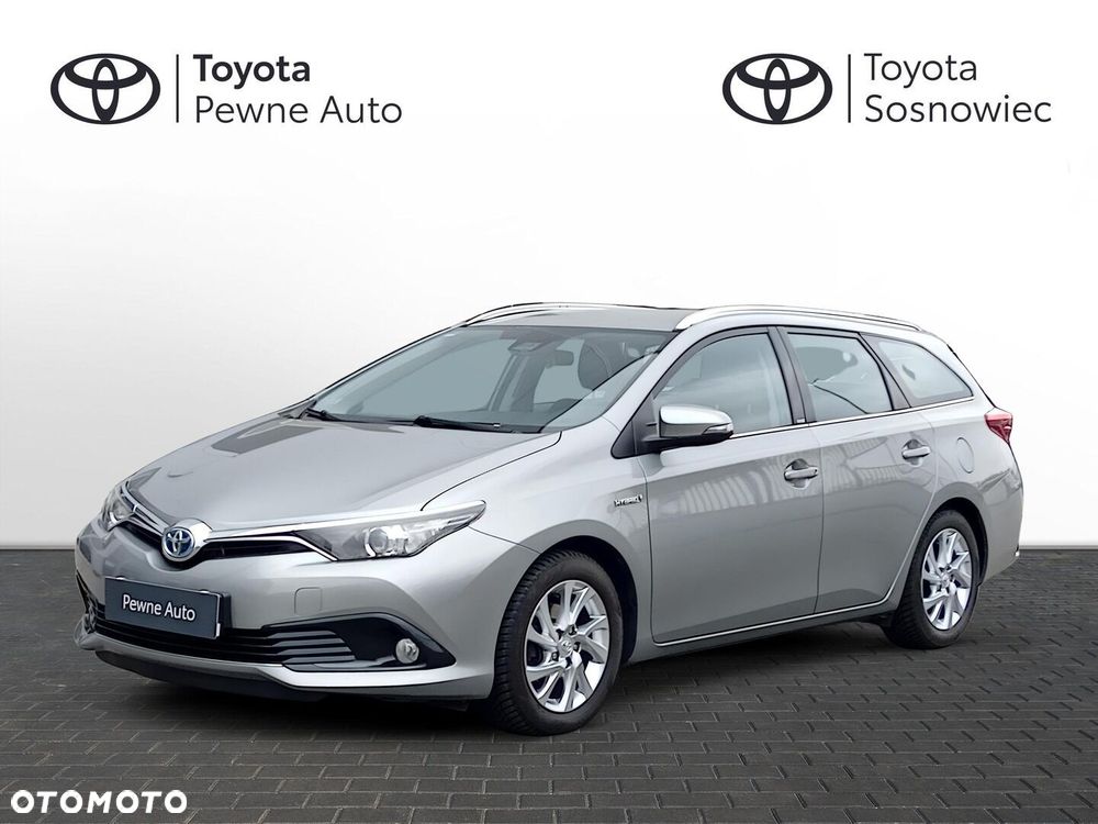Toyota Auris - 1