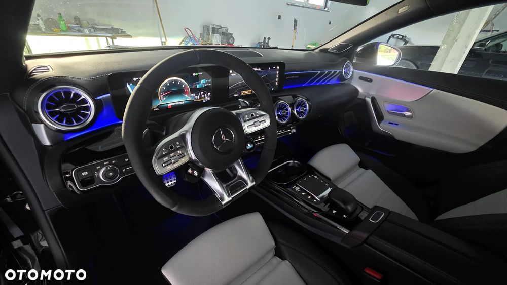 Mercedes-Benz CLA AMG 35 4Matic B AMG Speedshift 7G-DCT - 36