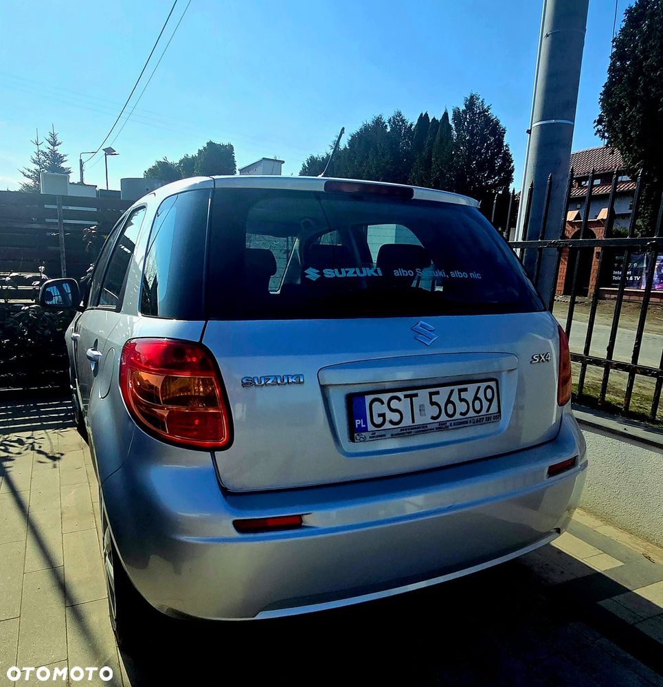 Suzuki SX4 1.6 GLX / Comfort - 2