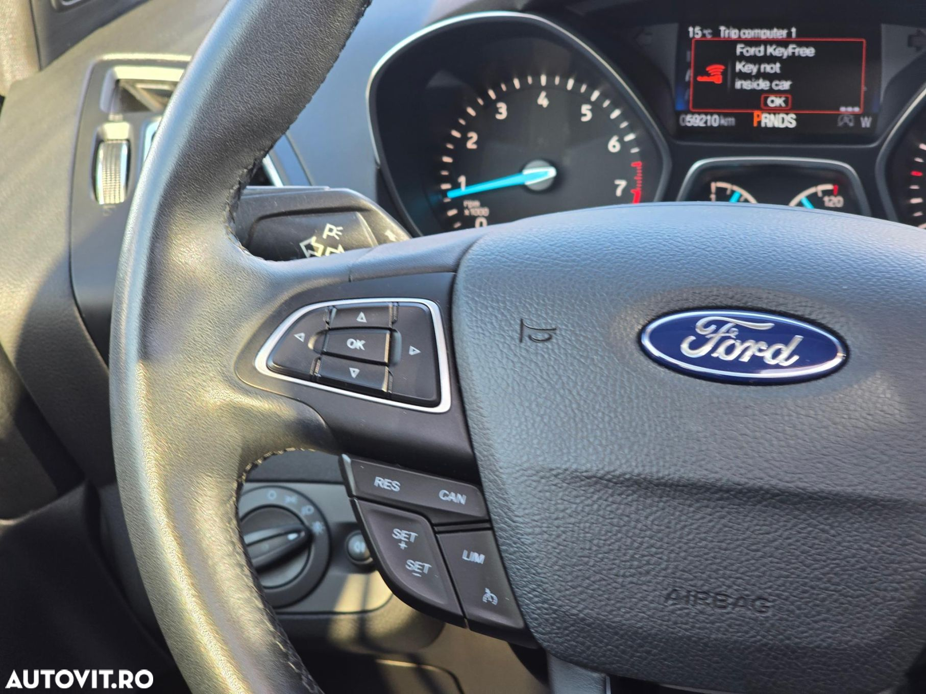 Ford Kuga - 16