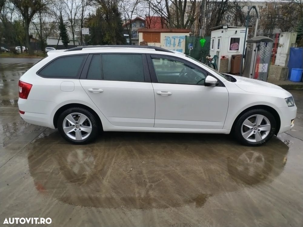Skoda Octavia Combi 2.0 TDI (Green tec) Ambition - 5