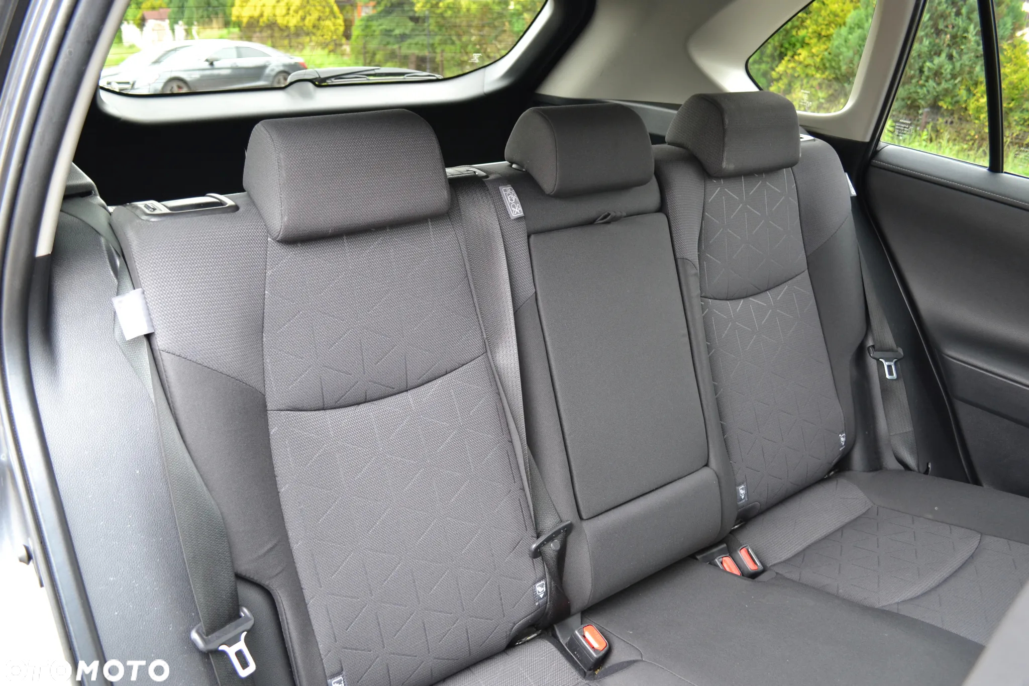 Toyota RAV4 - 30