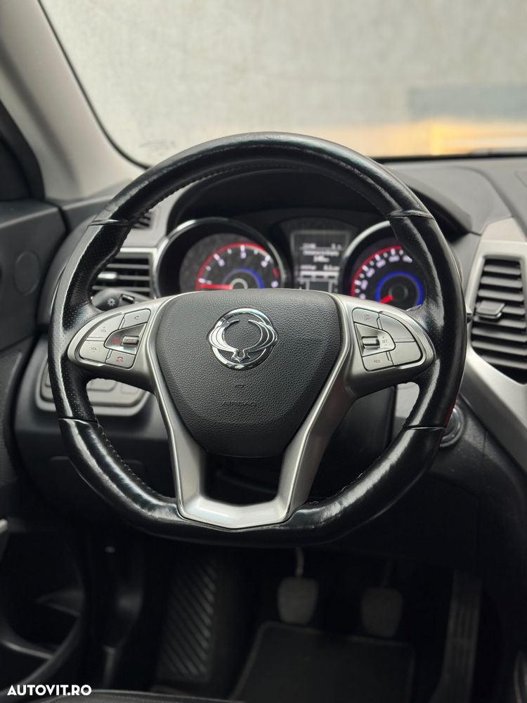 SsangYong Tivoli - 14