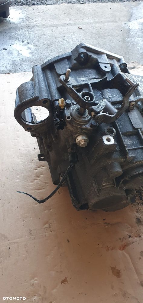 Skrzynia biegów manual manualna VW Passat B6 2.0 TDI HVS - 7
