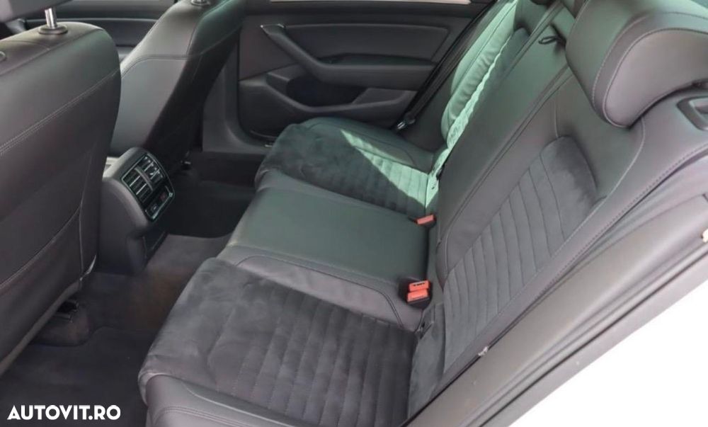 Volkswagen Passat 2.0 TDI DSG 4Motion Highline - 7