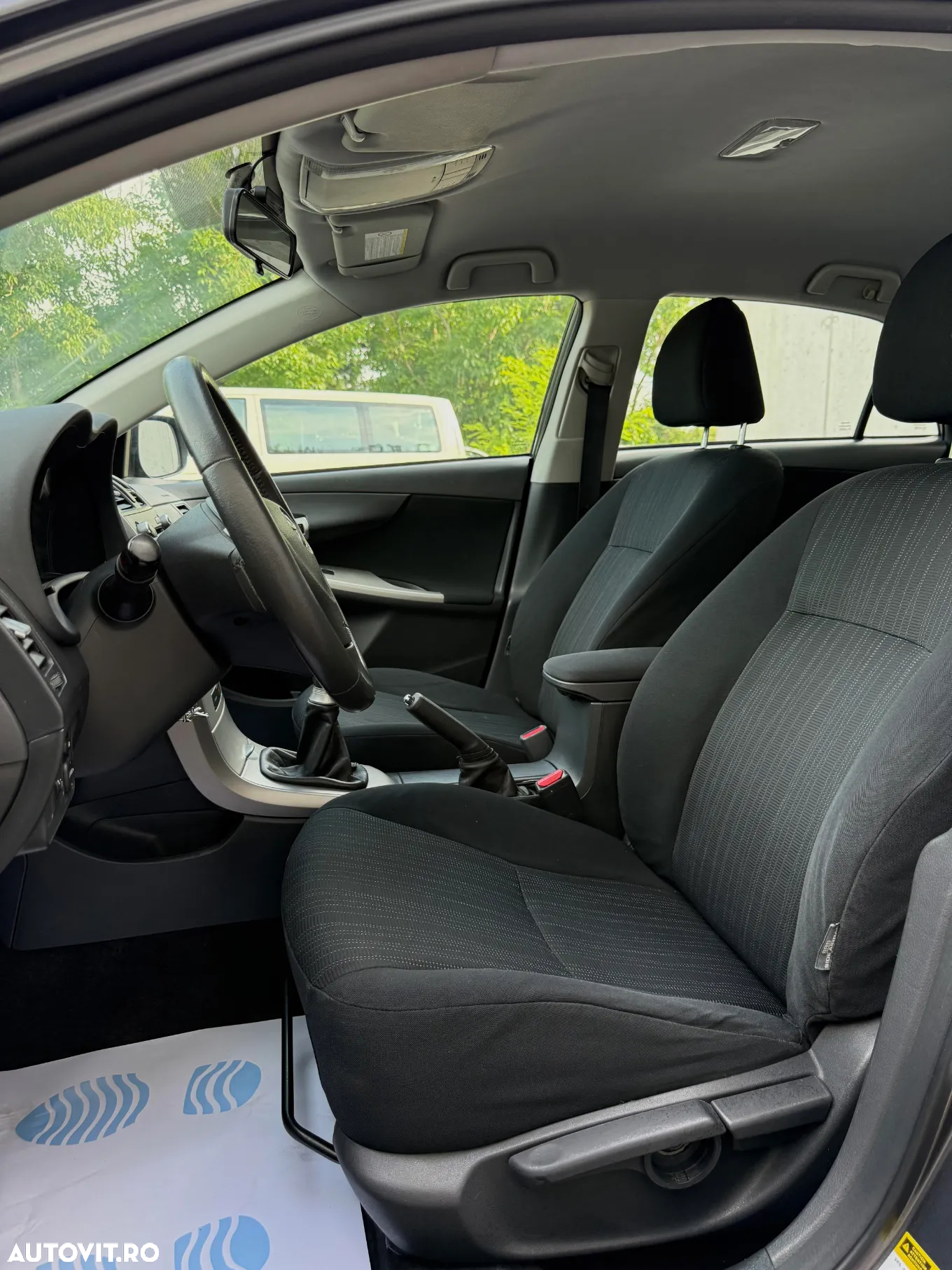 Toyota Corolla 1.4 Sdn. Terra - 16