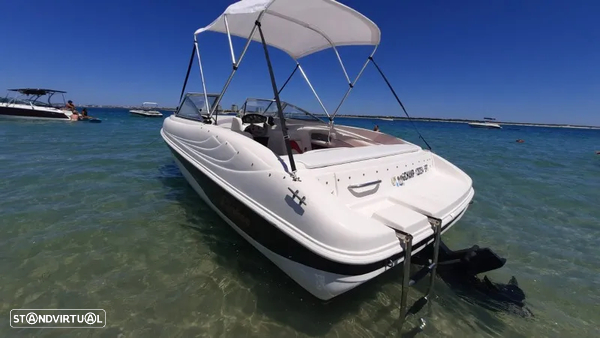 Rinker 180 Bow rider