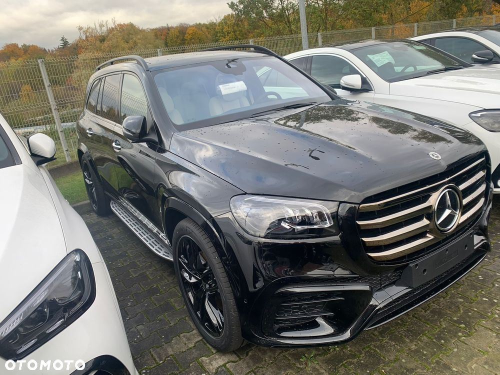 Mercedes-Benz GLS - 13