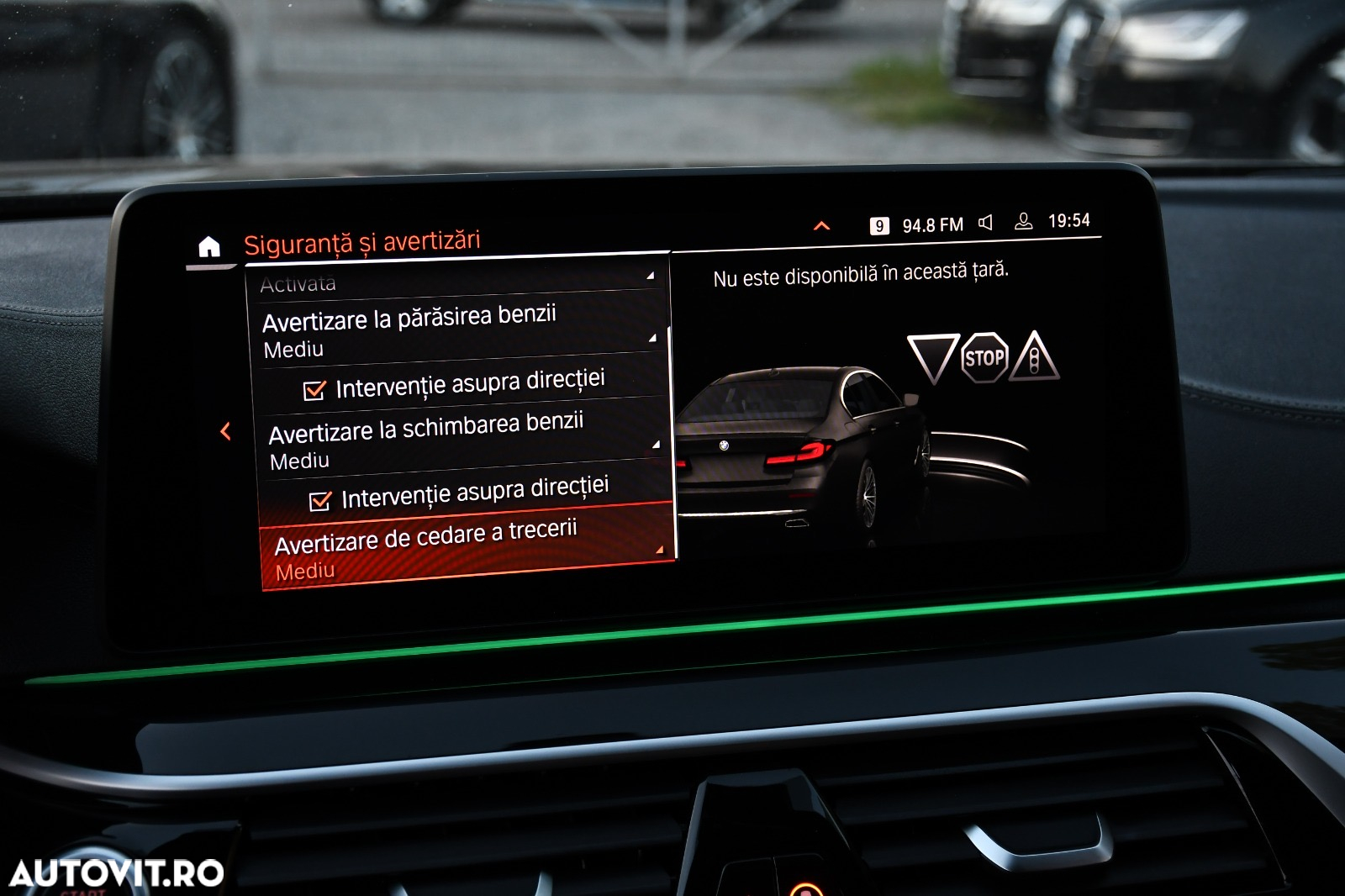 BMW Seria 5 540d xDrive AT MHEV - 16