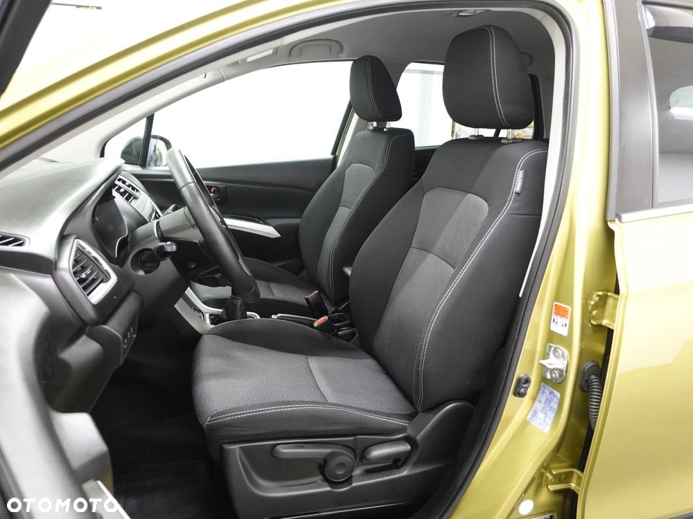 Suzuki SX4 S-Cross 1.6 VVT 4x4 Comfort - 23