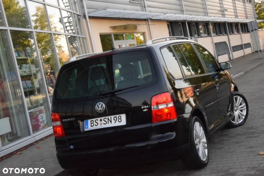 Volkswagen Touran - 8