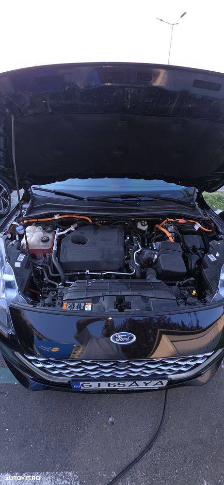 Ford Kuga - 8