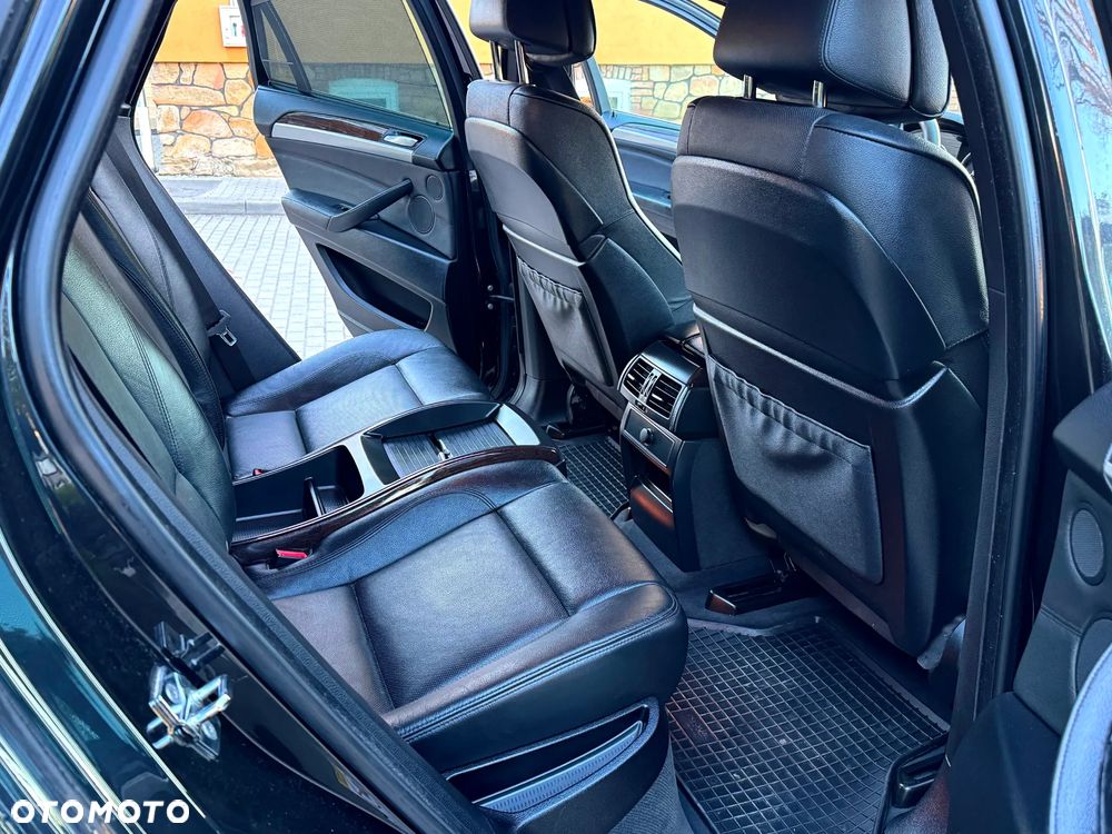 BMW X6 - 15